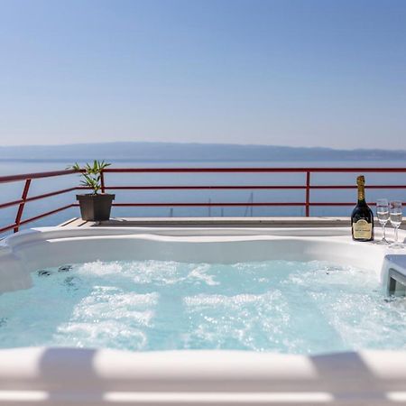 Seaside Penthouse With Hot Tub Sky Living Apartment Split Luaran gambar