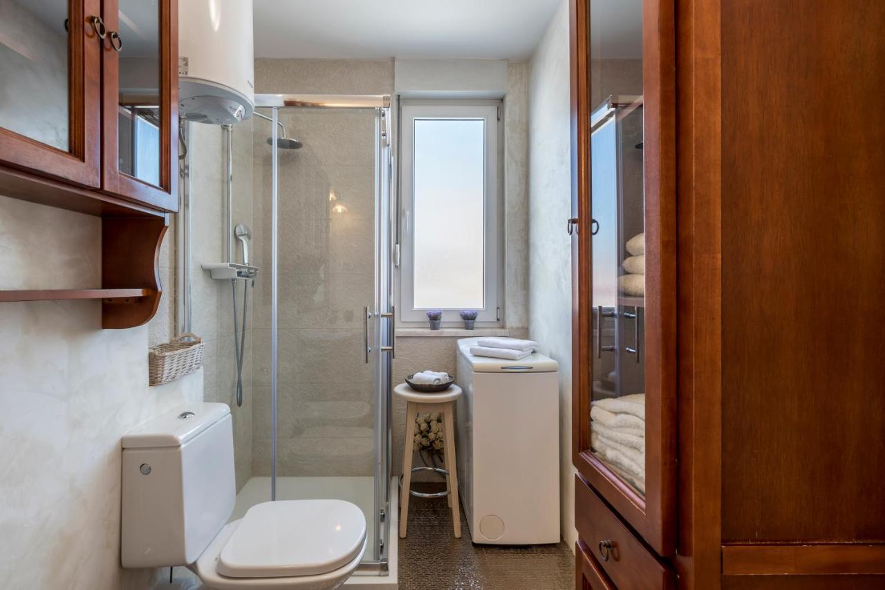 Seaside Penthouse With Hot Tub Sky Living Apartment Split Luaran gambar