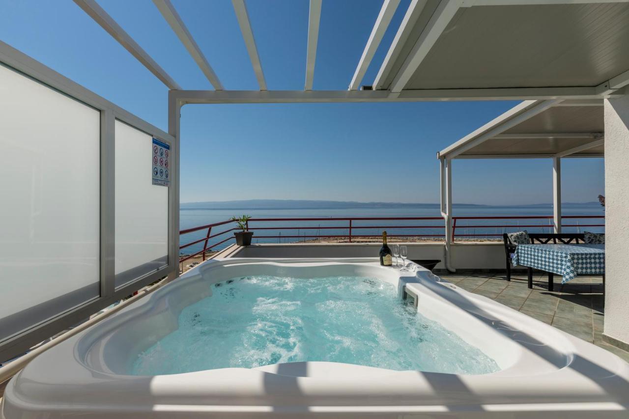 Seaside Penthouse With Hot Tub Sky Living Apartment Split Luaran gambar