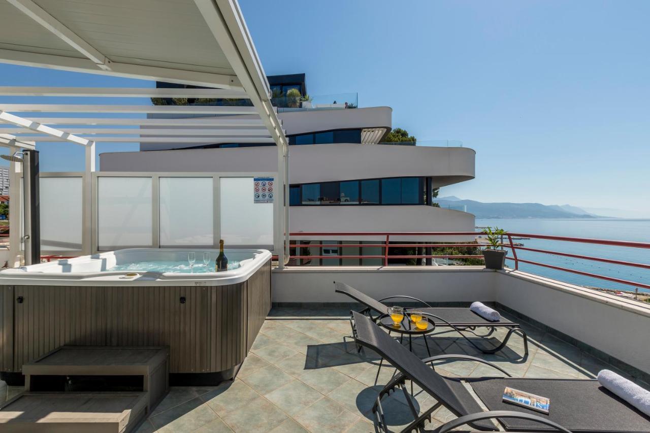 Seaside Penthouse With Hot Tub Sky Living Apartment Split Luaran gambar