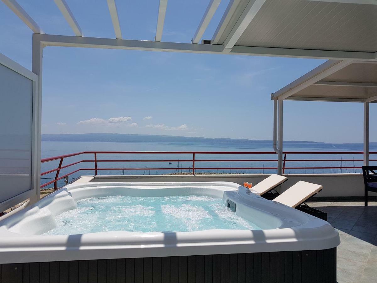 Seaside Penthouse With Hot Tub Sky Living Apartment Split Luaran gambar