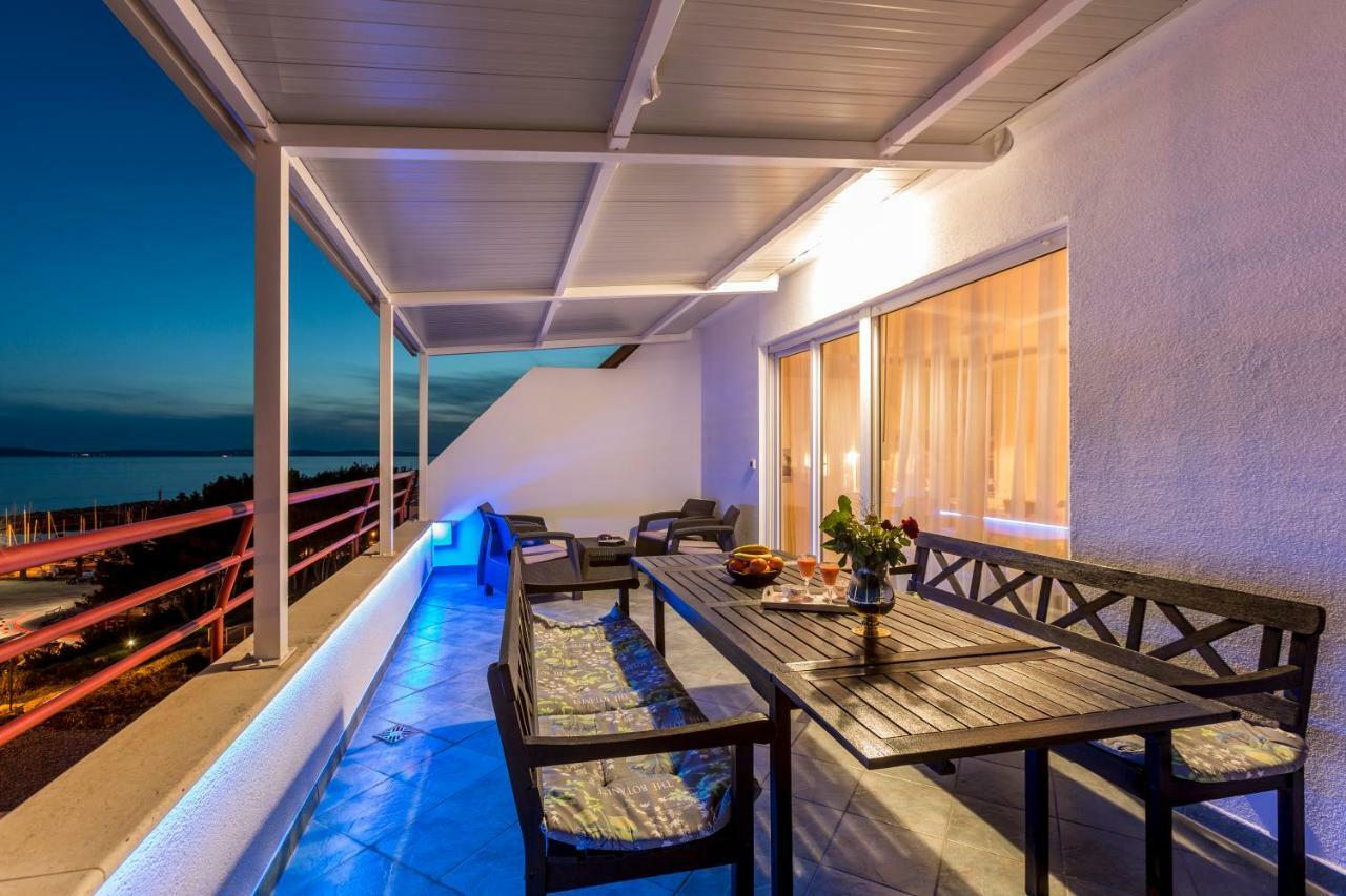 Seaside Penthouse With Hot Tub Sky Living Apartment Split Luaran gambar