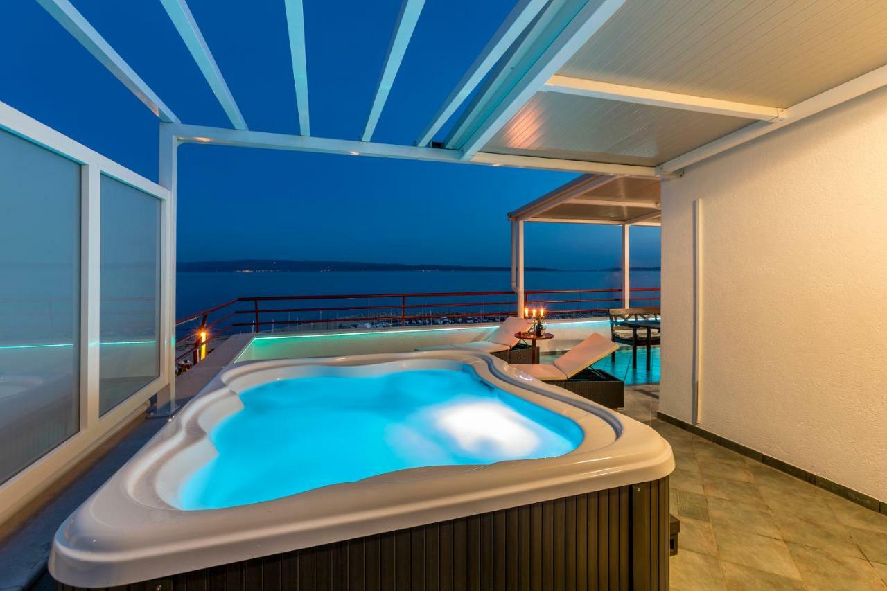 Seaside Penthouse With Hot Tub Sky Living Apartment Split Luaran gambar